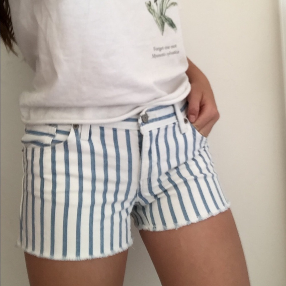 Striped Levi jean shorts